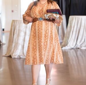 Lane Bryant Tan and Gold 3/4 Sleeve Animal Skin Dress - Size 18